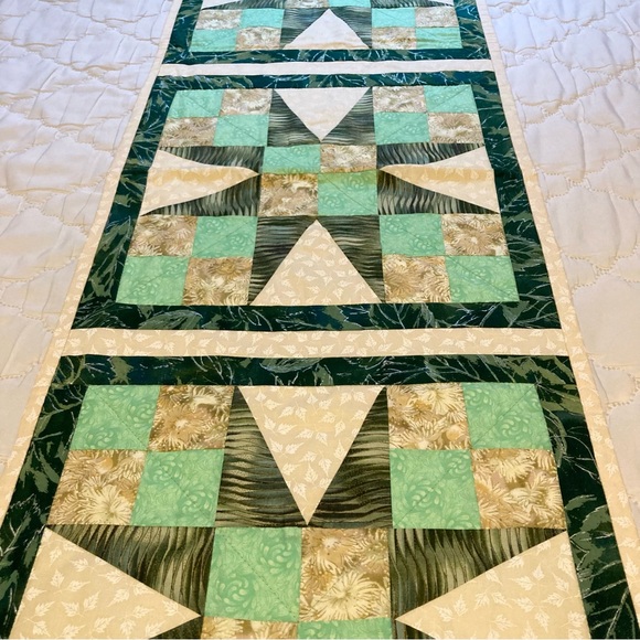 Quilted Table Runner Starburst Squares Green, Gold, Cream, Brown NEW! 74” x 15” - Picture 7 of 7